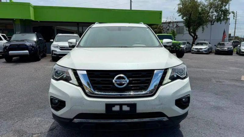 2020 Nissan Pathfinder Platinum 2WD