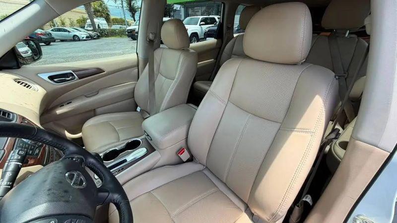 2020 Nissan Pathfinder Platinum 2WD