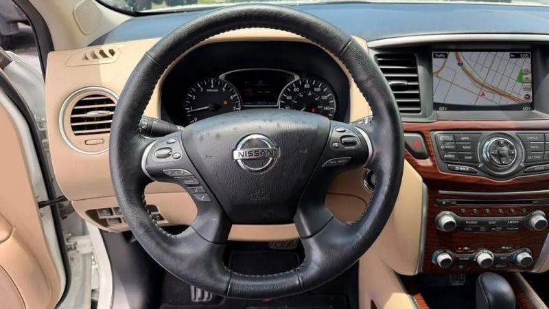 2020 Nissan Pathfinder Platinum 2WD