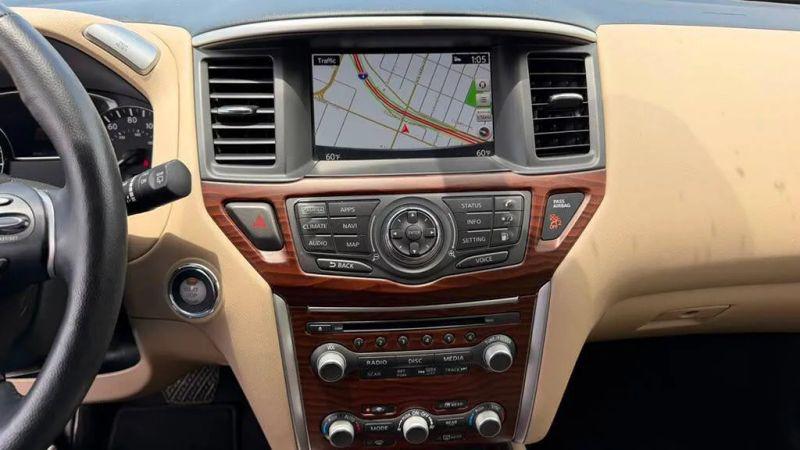 2020 Nissan Pathfinder Platinum 2WD