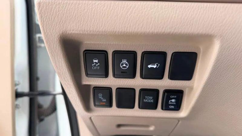 2020 Nissan Pathfinder Platinum 2WD