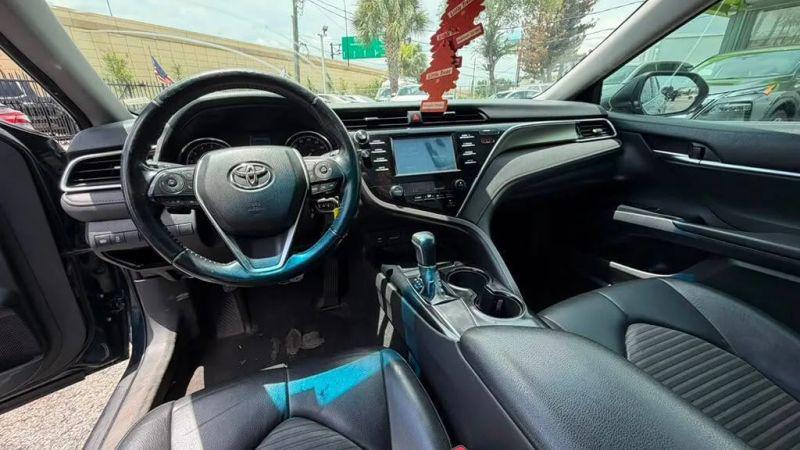 2018 Toyota Camry SE
