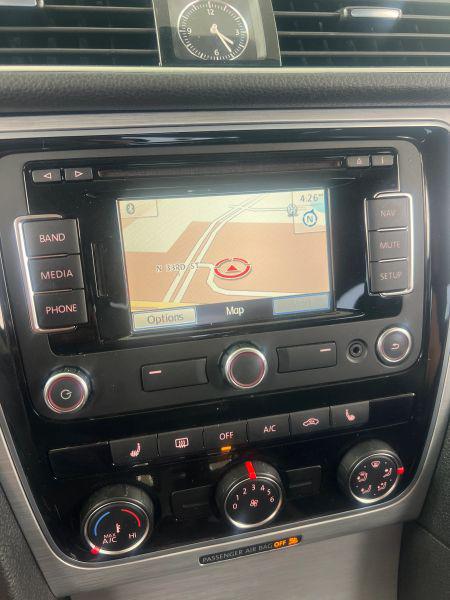 2013 Volkswagen Passat 2.5L SE