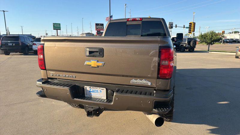 2015 Chevrolet Silverado 2500HD High Country