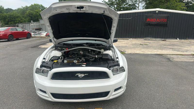2014 Ford Mustang V6