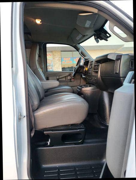 2023 GMC Savana Cargo RWD 2500 Regular Wheelbase Work Van