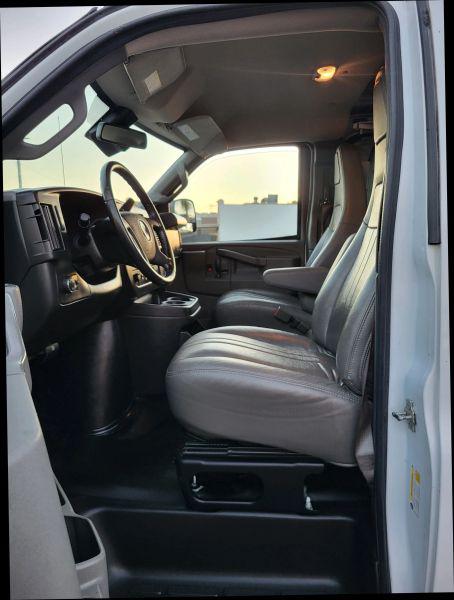 2023 GMC Savana Cargo RWD 2500 Regular Wheelbase Work Van