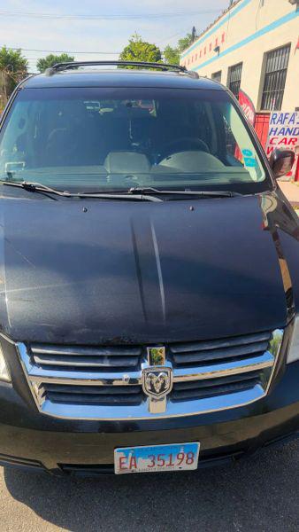 2010 Dodge Grand Caravan SXT for sale in Chicago, IL