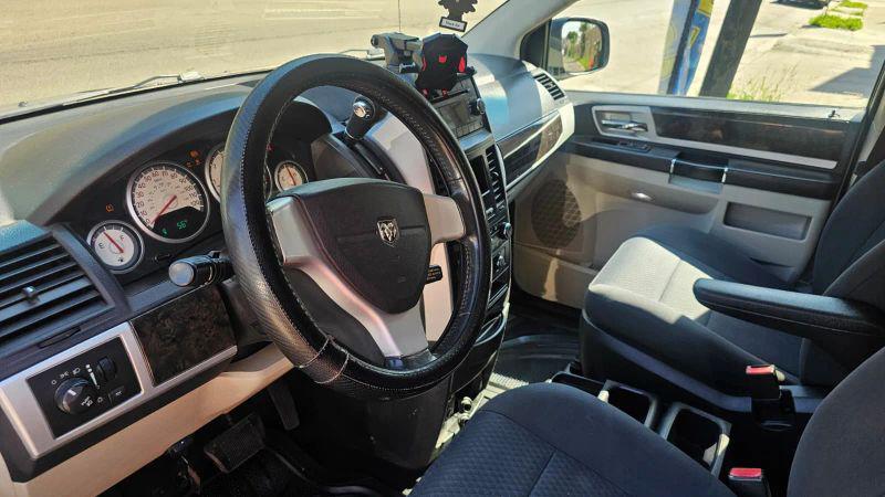 2010 Dodge Grand Caravan SXT
