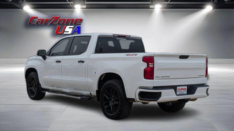 2024 Chevrolet Silverado 1500 4WD Crew Cab Short Bed Custom