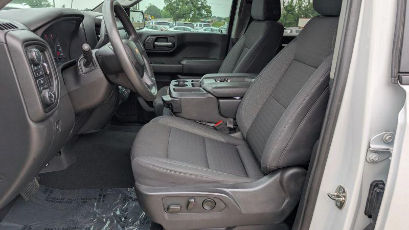 2024 Chevrolet Silverado 1500 4WD Crew Cab Short Bed Custom