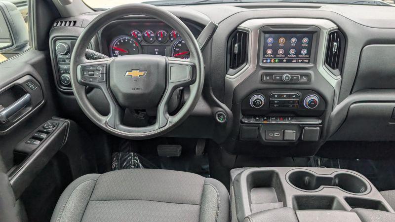 2024 Chevrolet Silverado 1500 4WD Crew Cab Short Bed Custom