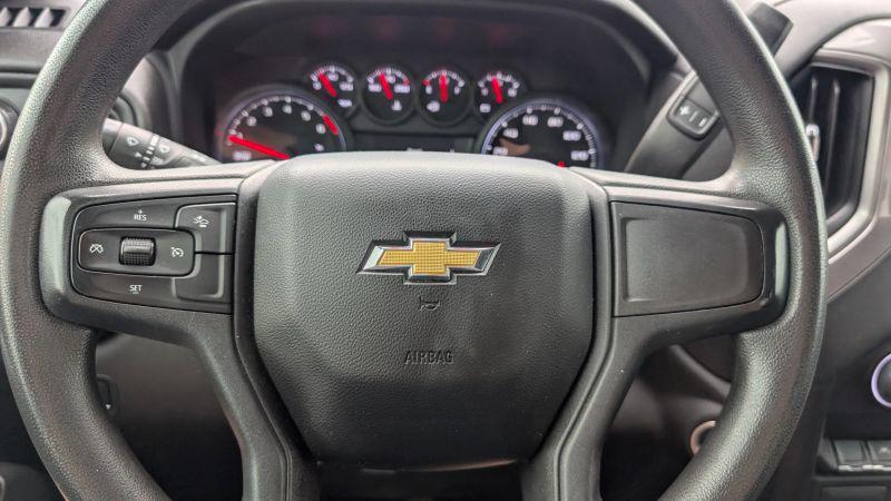 2024 Chevrolet Silverado 1500 4WD Crew Cab Short Bed Custom