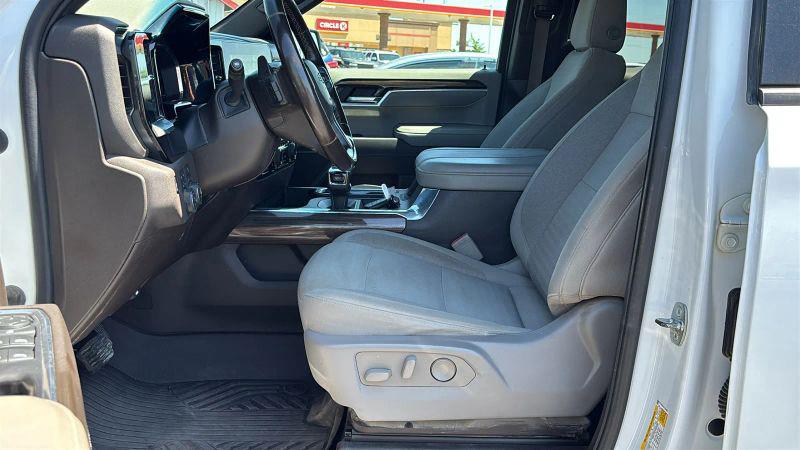 2023 Chevrolet Silverado 1500 4WD Crew Cab Short Bed RST