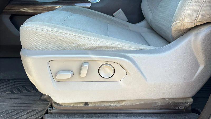 2023 Chevrolet Silverado 1500 4WD Crew Cab Short Bed RST