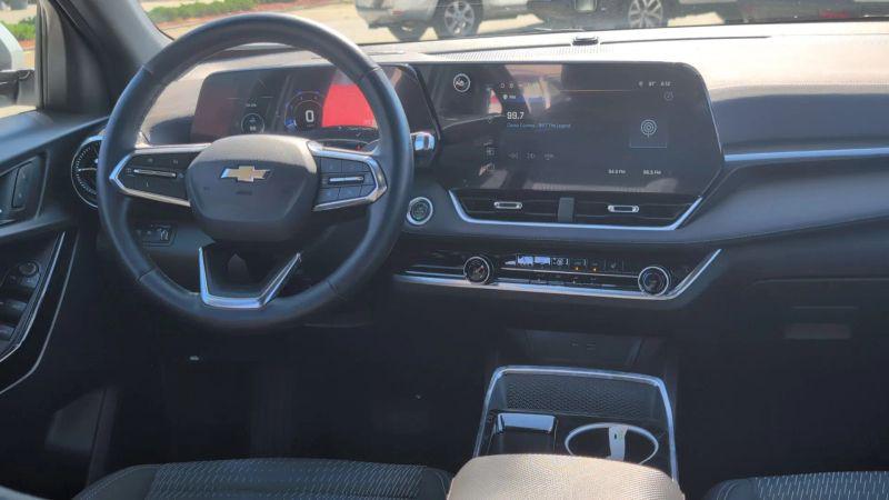 2025 Chevrolet Equinox AWD LT