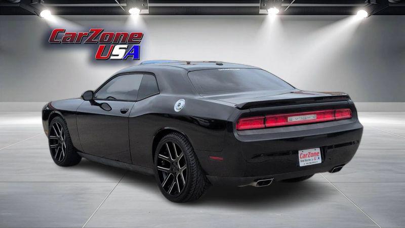 2014 Dodge Challenger R/T Plus