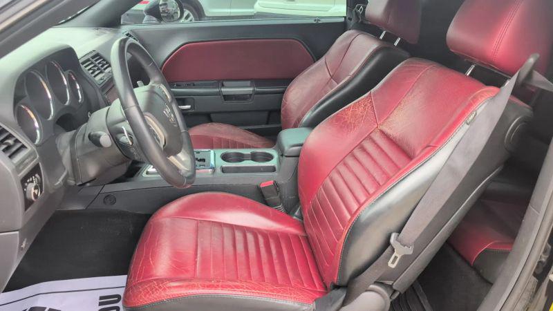 2014 Dodge Challenger R/T Plus