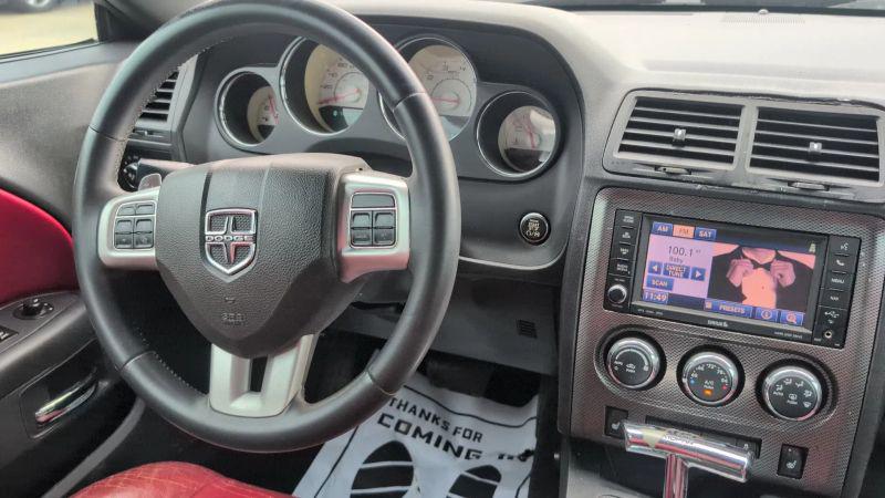 2014 Dodge Challenger R/T Plus