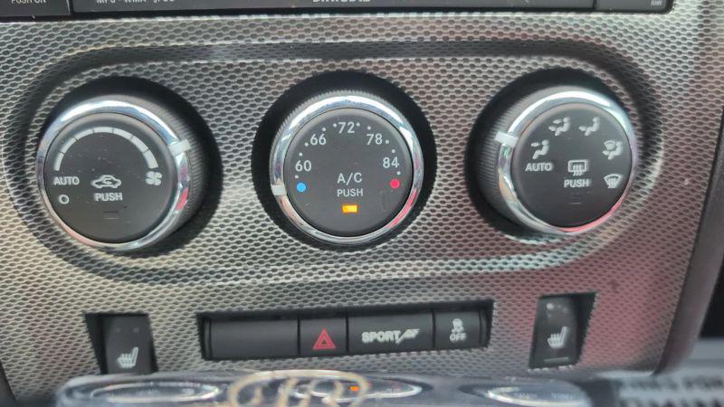 2014 Dodge Challenger R/T Plus