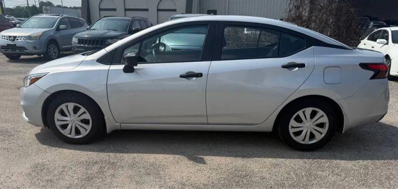 2021 Nissan Versa S Xtronic CVT