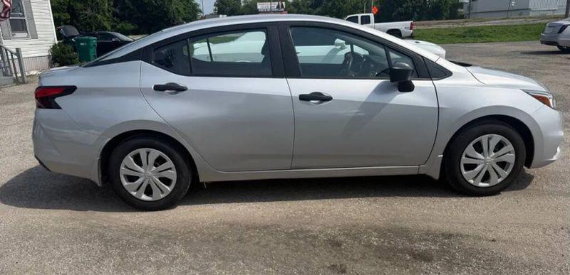 2021 Nissan Versa S Xtronic CVT