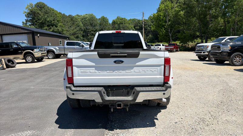 2022 Ford F-350 LARIAT
