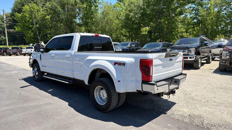 2022 Ford F-350 LARIAT