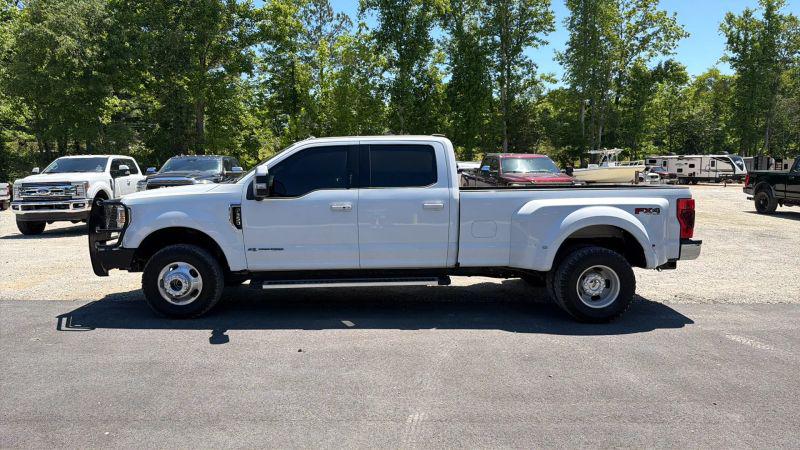 2022 Ford F-350 LARIAT