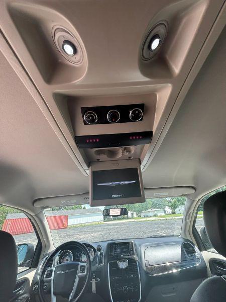 2015 Chrysler Town & Country Touring