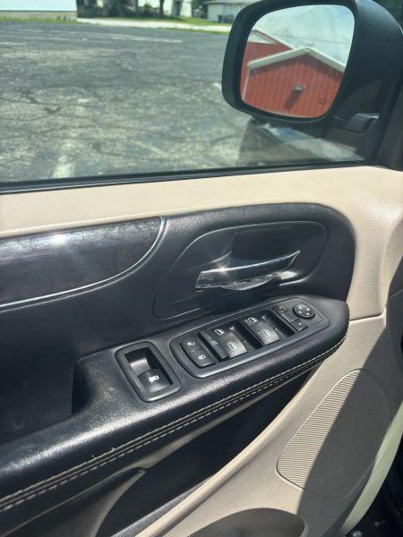 2015 Chrysler Town & Country Touring
