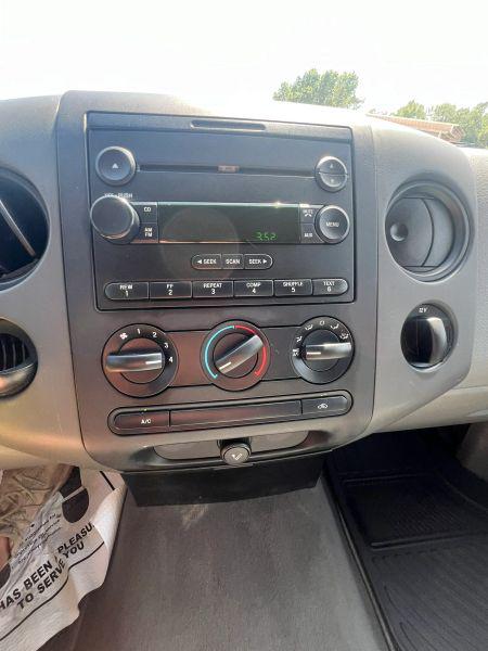 2004 Ford F-150 STX