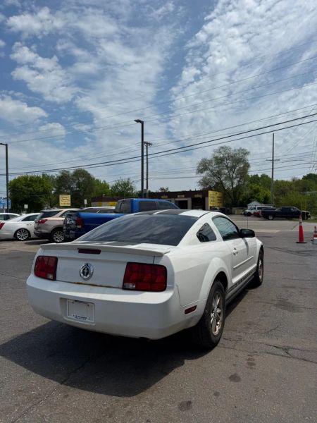 2008 Ford Mustang V6 Deluxe