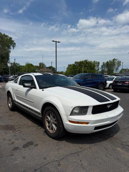 2008 Ford Mustang V6 Deluxe