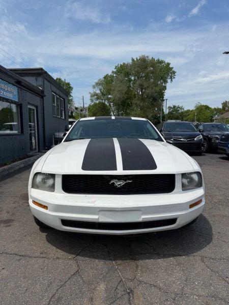 2008 Ford Mustang V6 Deluxe