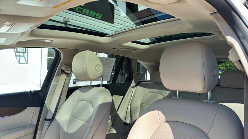 2022 Mercedes-Benz GLC 4MATIC SUV