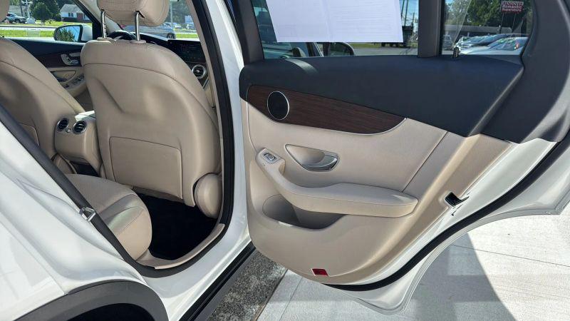 2022 Mercedes-Benz GLC 4MATIC SUV