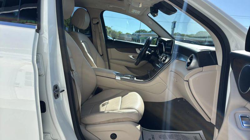2022 Mercedes-Benz GLC 4MATIC SUV