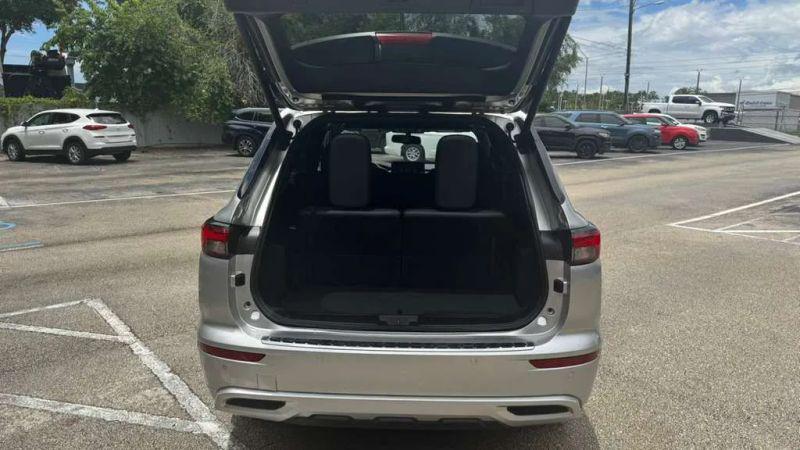 2022 Mitsubishi Outlander SEL 2.5 2WD