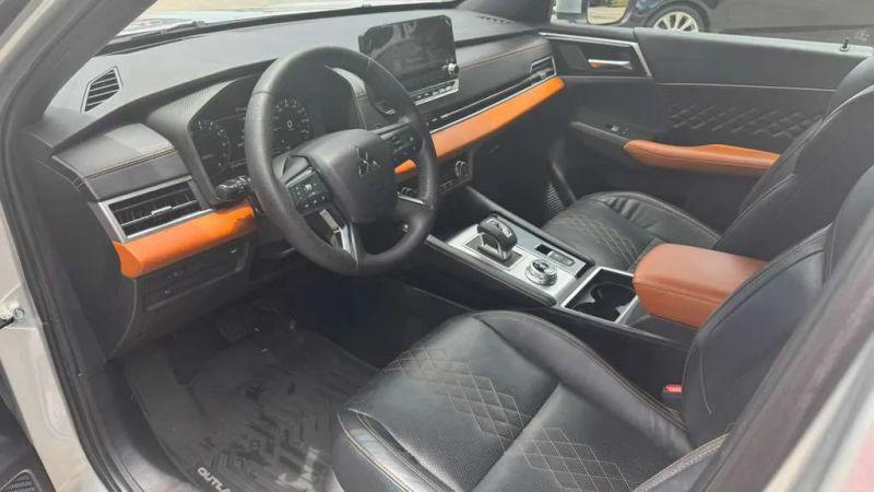 2022 Mitsubishi Outlander SEL 2.5 2WD