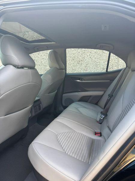 2023 Toyota Camry SE Hybrid