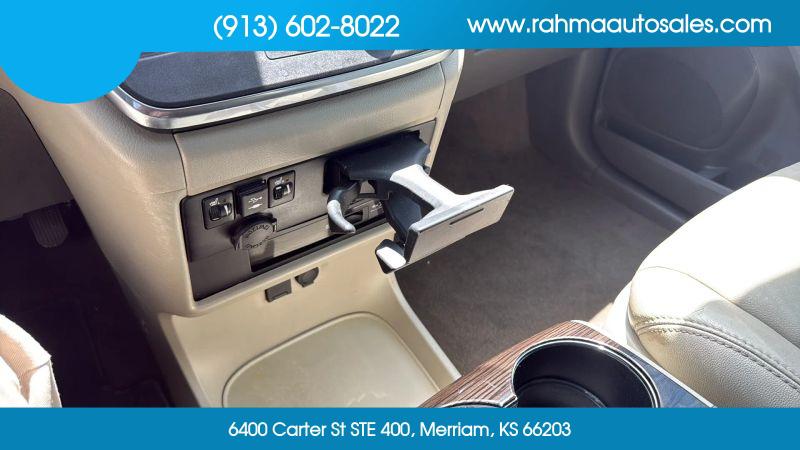 2018 Toyota Sienna XLE 8 Passenger