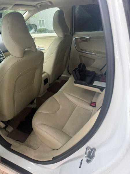 2016 Volvo XC60 T5 Drive-E Premier