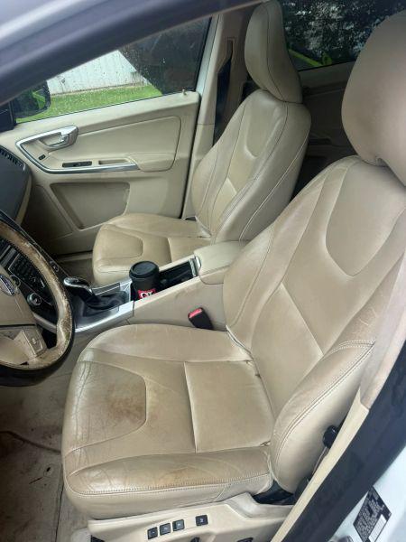 2016 Volvo XC60 T5 Drive-E Premier