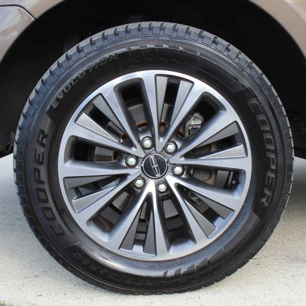 2017 Lincoln Navigator L Select