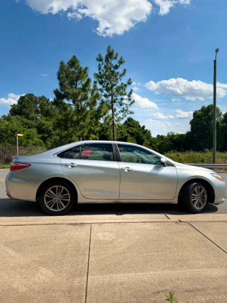 2016 Toyota Camry SE