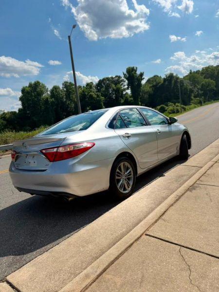 2016 Toyota Camry SE