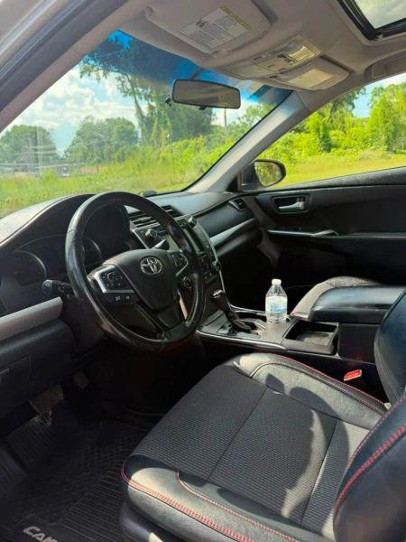 2016 Toyota Camry SE