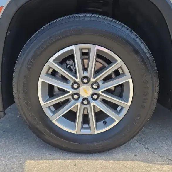 2023 Chevrolet Traverse FWD LT Cloth