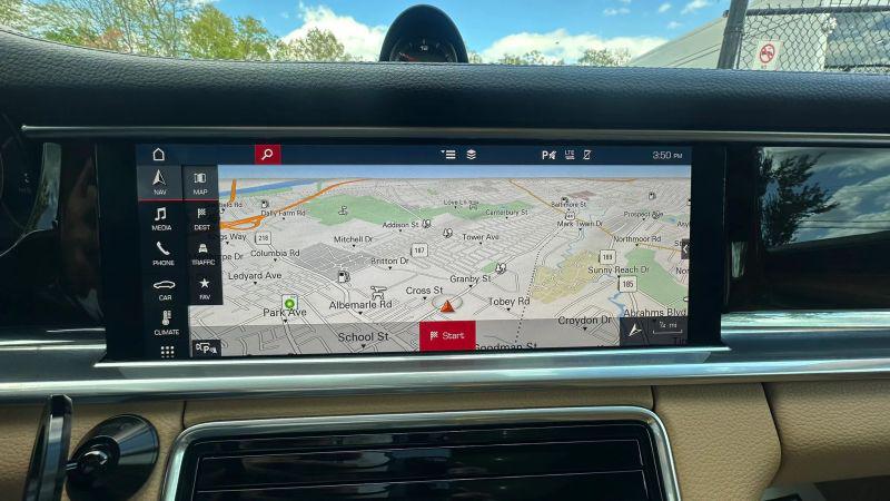 2018 Porsche Panamera 4